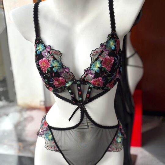 Ensemble Dark blosom