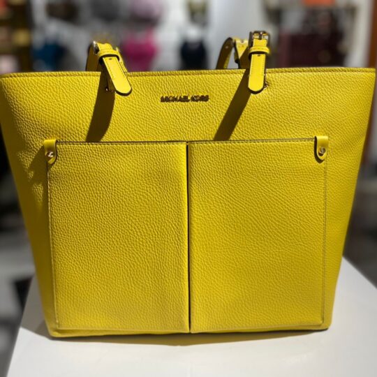SacFourre -tout jet set de taille moyenne à logo pochette